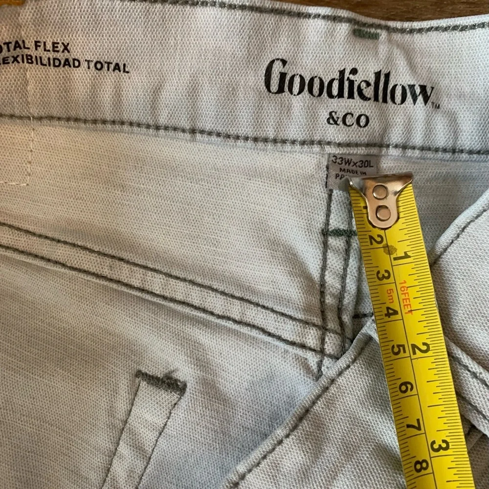 Goodfellow Jean white, size (33x30) T-Shirt size L